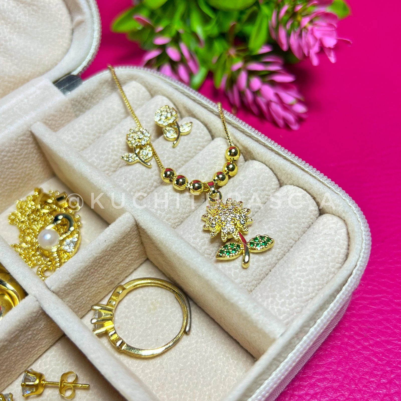 Set Cadena y Zarcillos